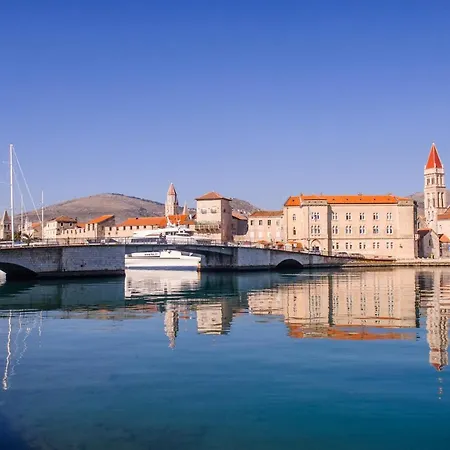 Mastrinka Feriehus Trogir
